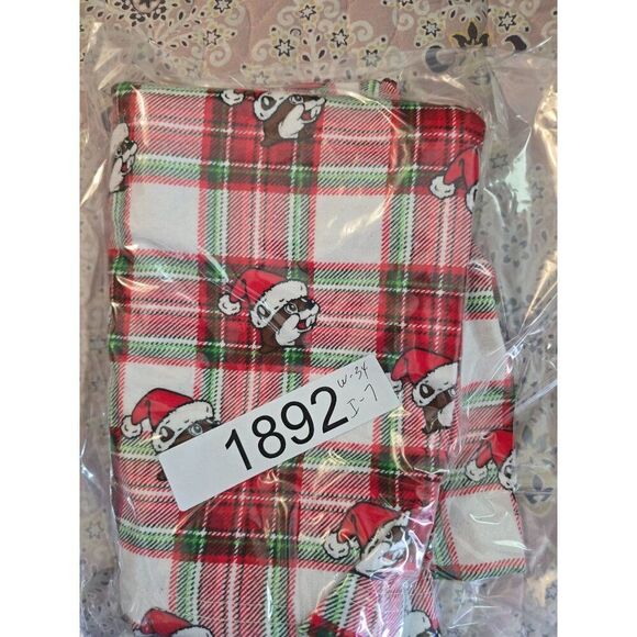 Buc-ees 2X Plaid Boxer Shorts With Santa Beaver Design - Picture 5 of 5